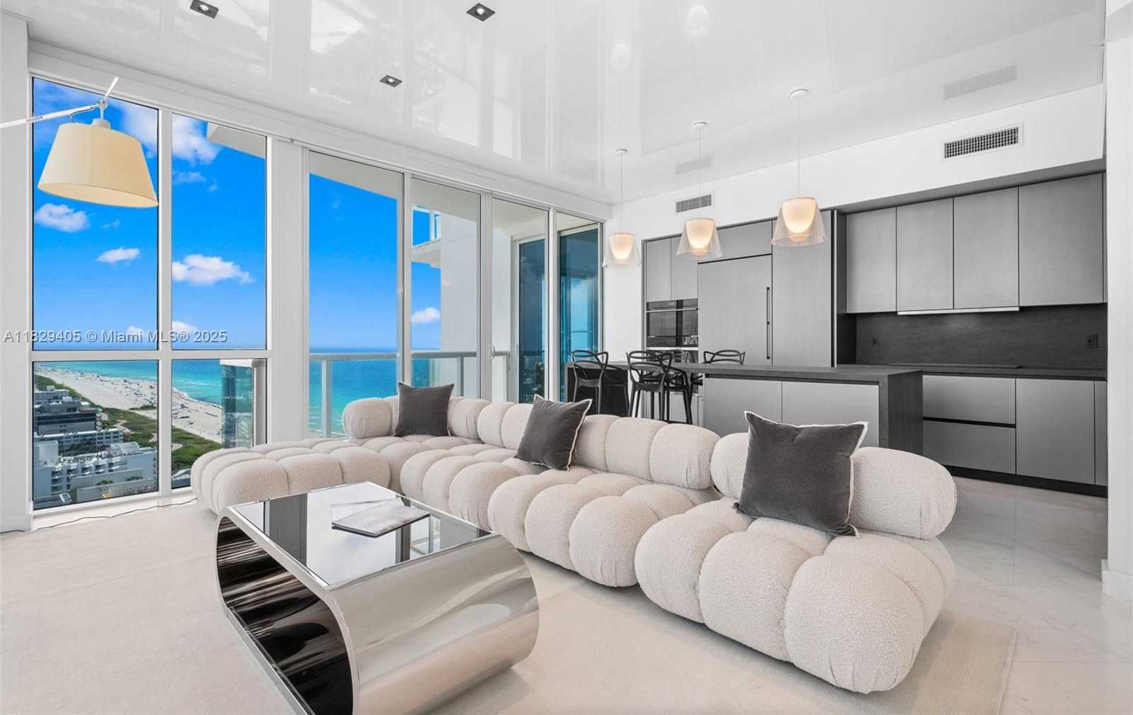 Small Image of 50 SOUTH POINTE DR #2605, Miami Beach Number 2