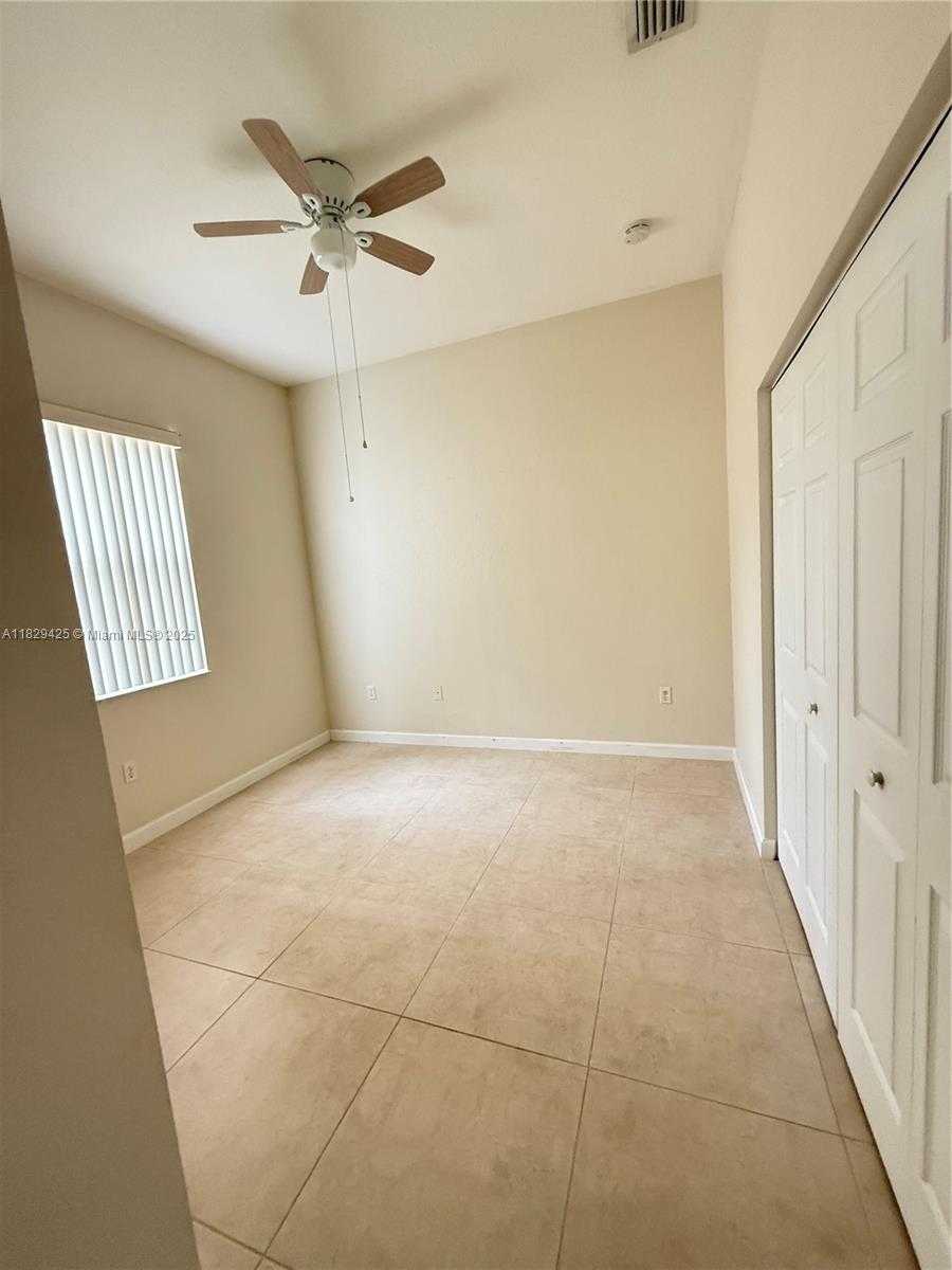Small Image of 1924 SOUTH EAST 17 COURT #1924, Homestead Number 11