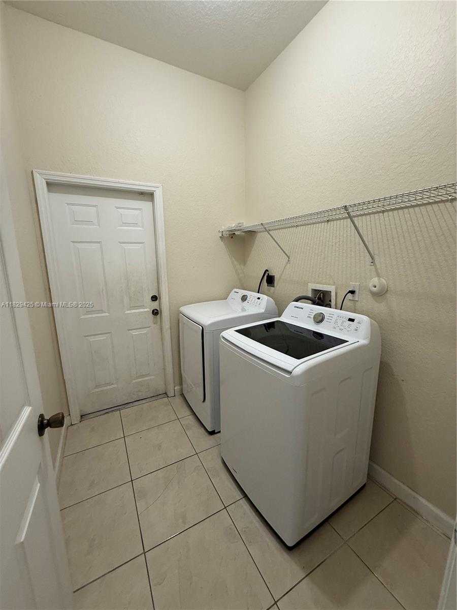 Small Image of 1924 SOUTH EAST 17 COURT #1924, Homestead Number 12