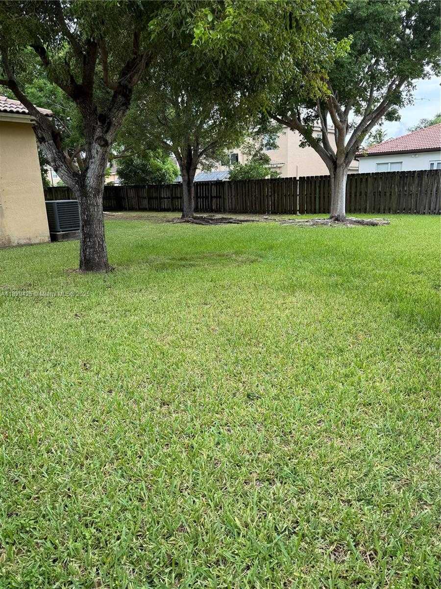 Small Image of 1924 SOUTH EAST 17 COURT #1924, Homestead Number 15