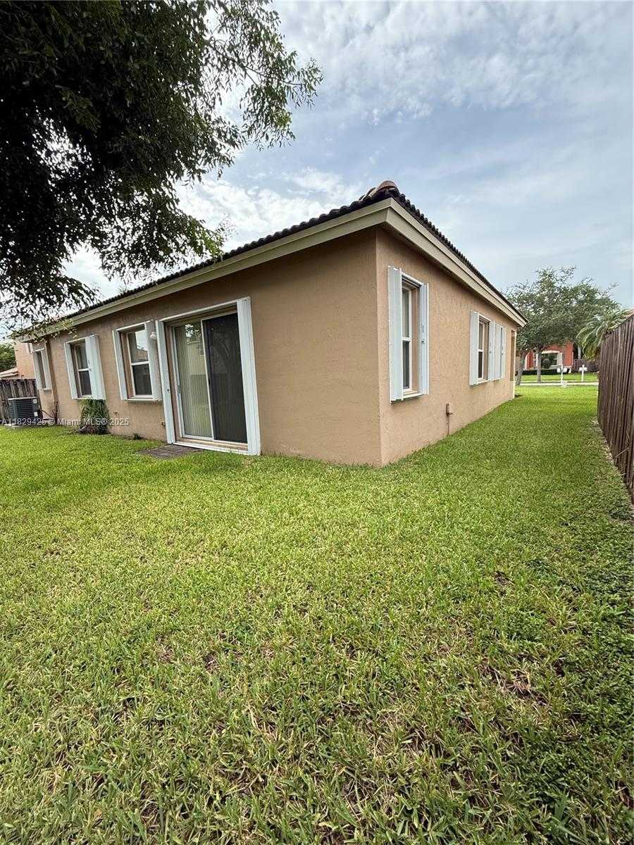 Small Image of 1924 SOUTH EAST 17 COURT #1924, Homestead Number 17