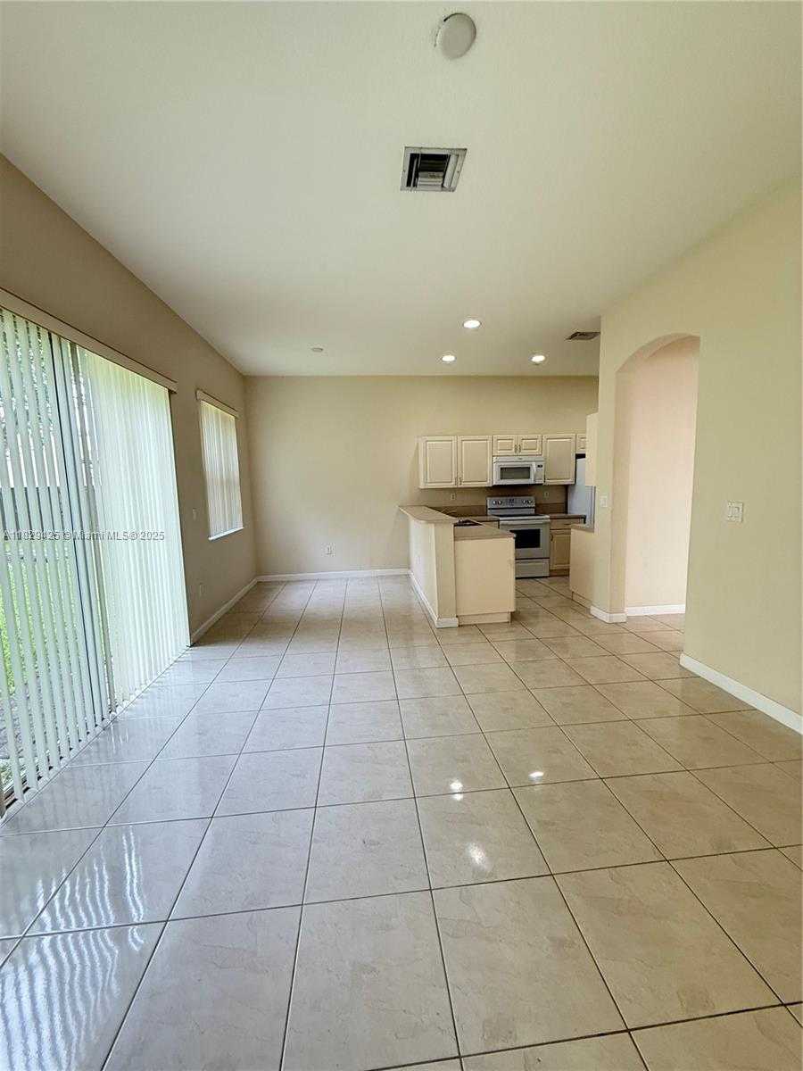 Small Image of 1924 SOUTH EAST 17 COURT #1924, Homestead Number 5