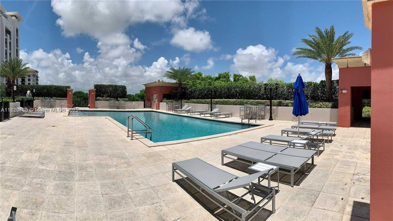 Small Image of 4100 SALZEDO ST #717, Coral Gables Number 13