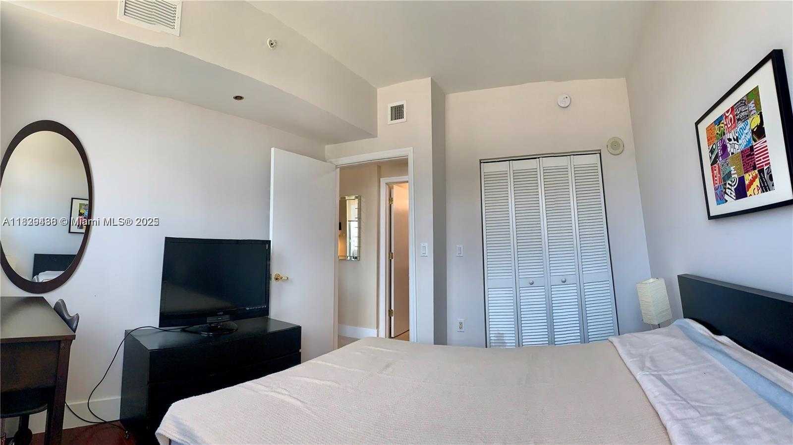 Small Image of 4100 SALZEDO ST #717, Coral Gables Number 9