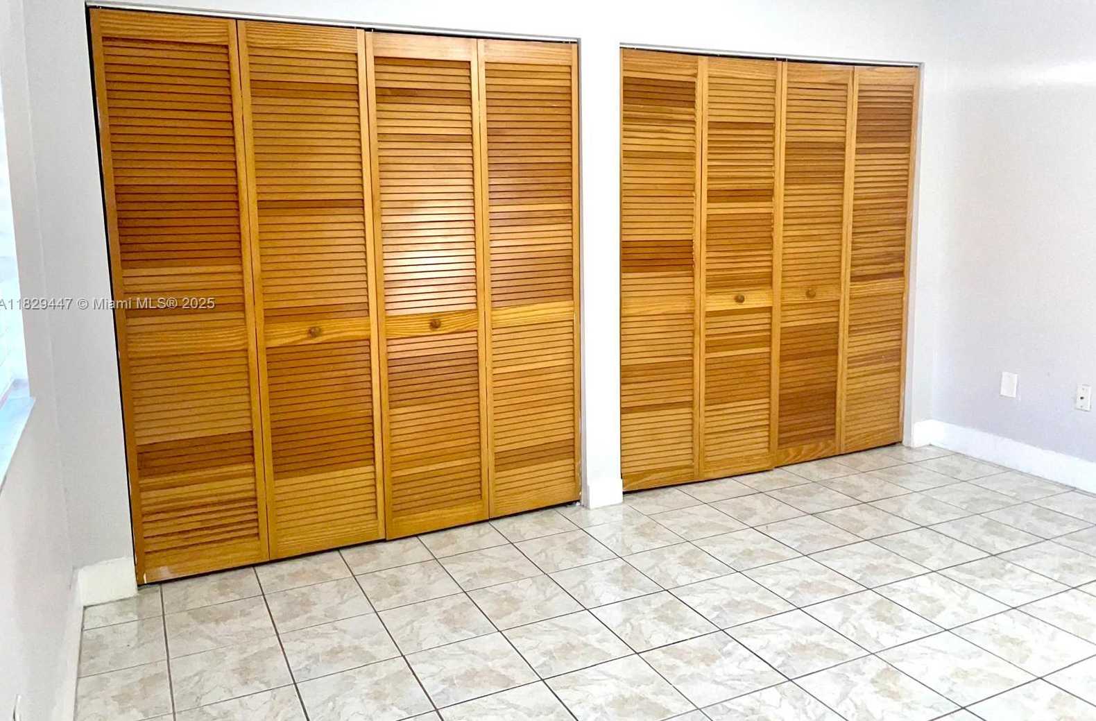 Small Image of 3264 WEST 70TH ST #201, Hialeah Number 9