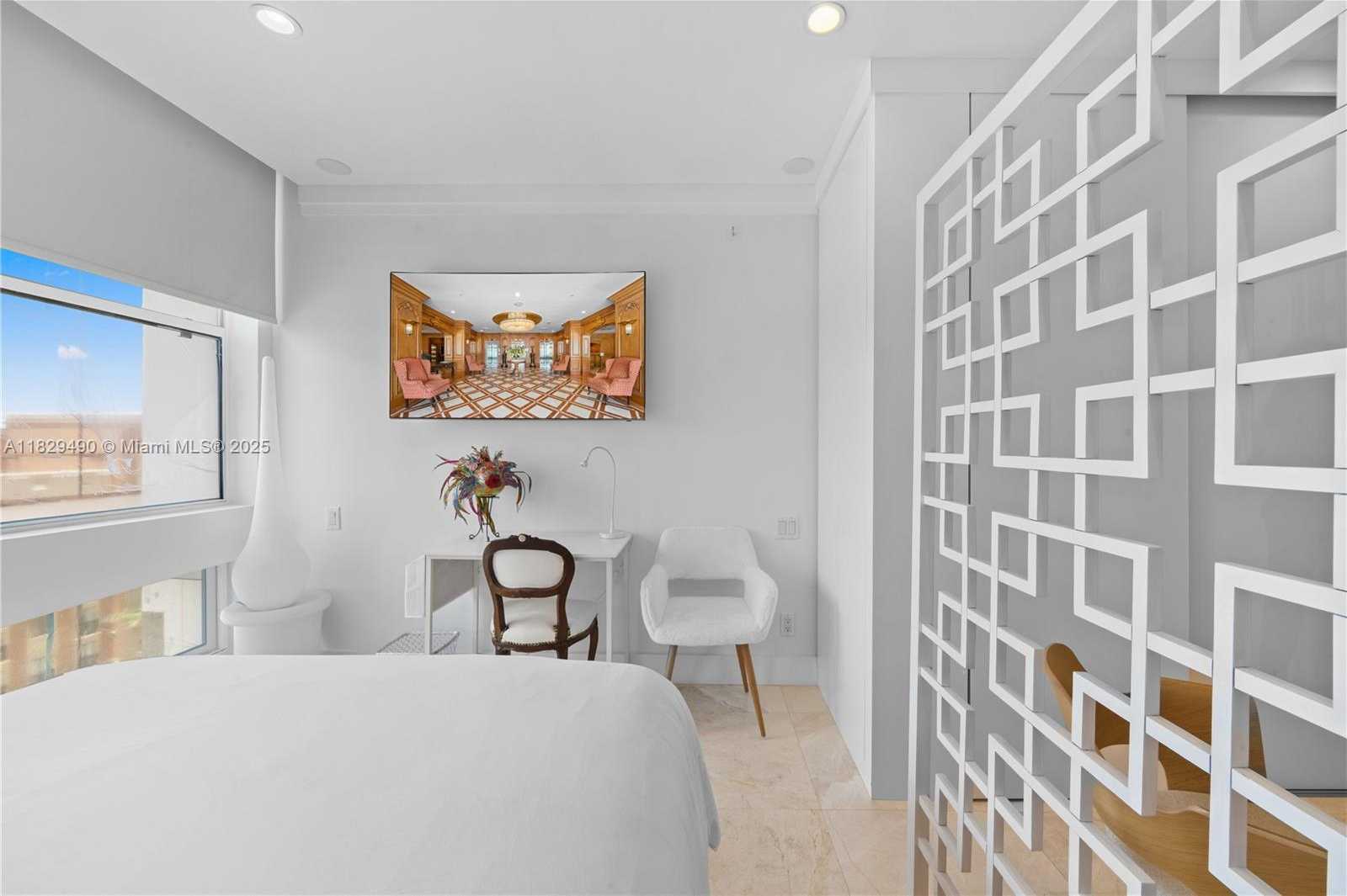 Small Image of 700 BILTMORE WAY #816, Coral Gables Number 12