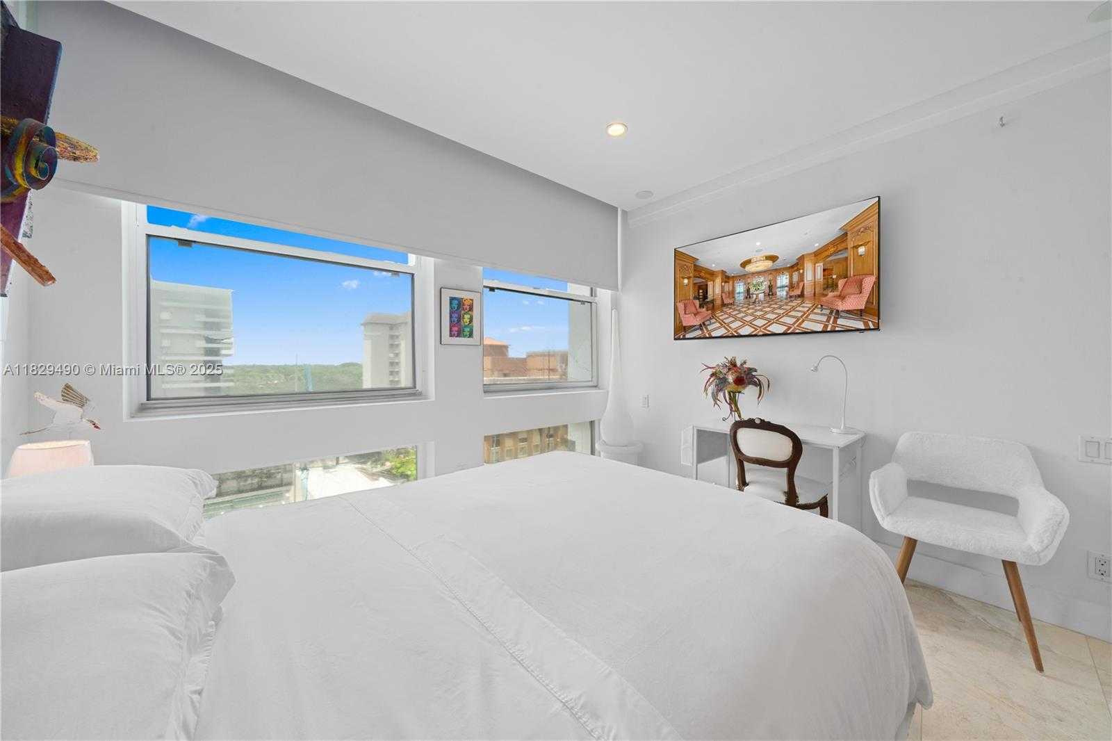 Small Image of 700 BILTMORE WAY #816, Coral Gables Number 13