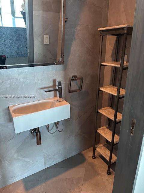 Small Image of 650 NORTH EAST 32ND ST #3003, Miami Number 27