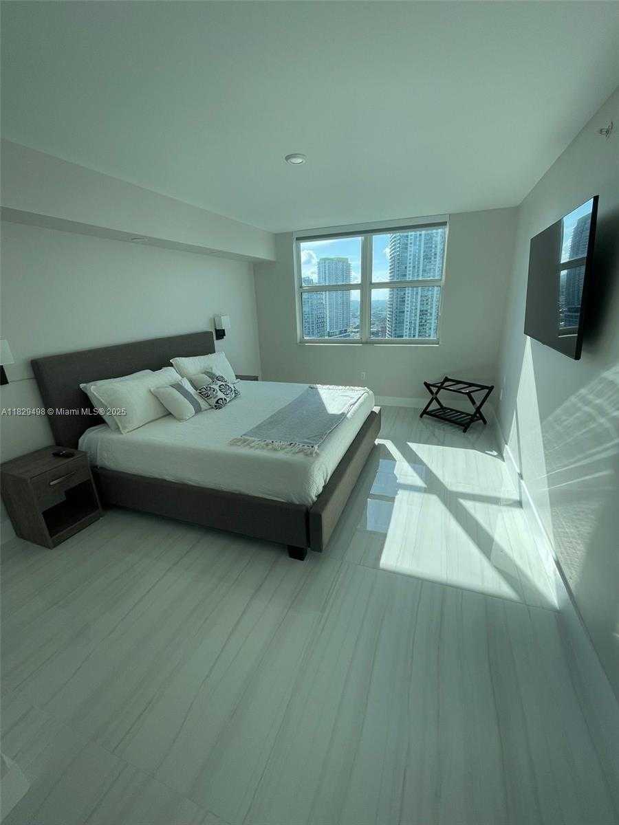 Small Image of 31 SOUTH EAST 5TH ST #3103, Miami Number 10
