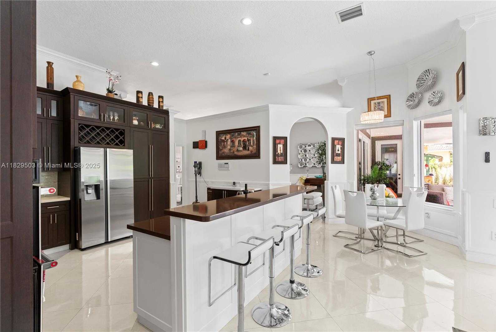 Small Image of 16601 SOUTH WEST 87TH CT #16601, Palmetto Bay Number 16