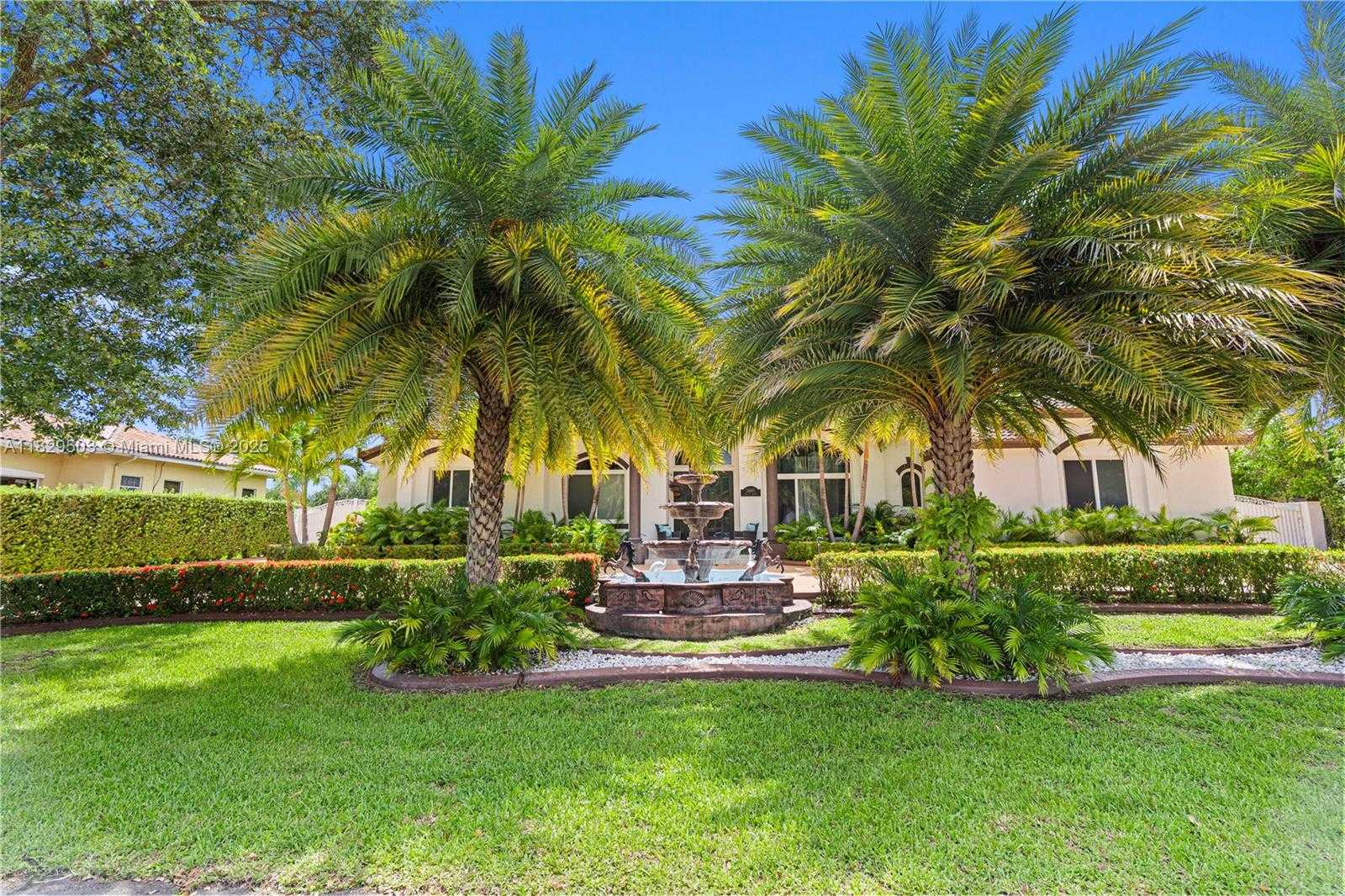 Small Image of 16601 SOUTH WEST 87TH CT #16601, Palmetto Bay Number 2
