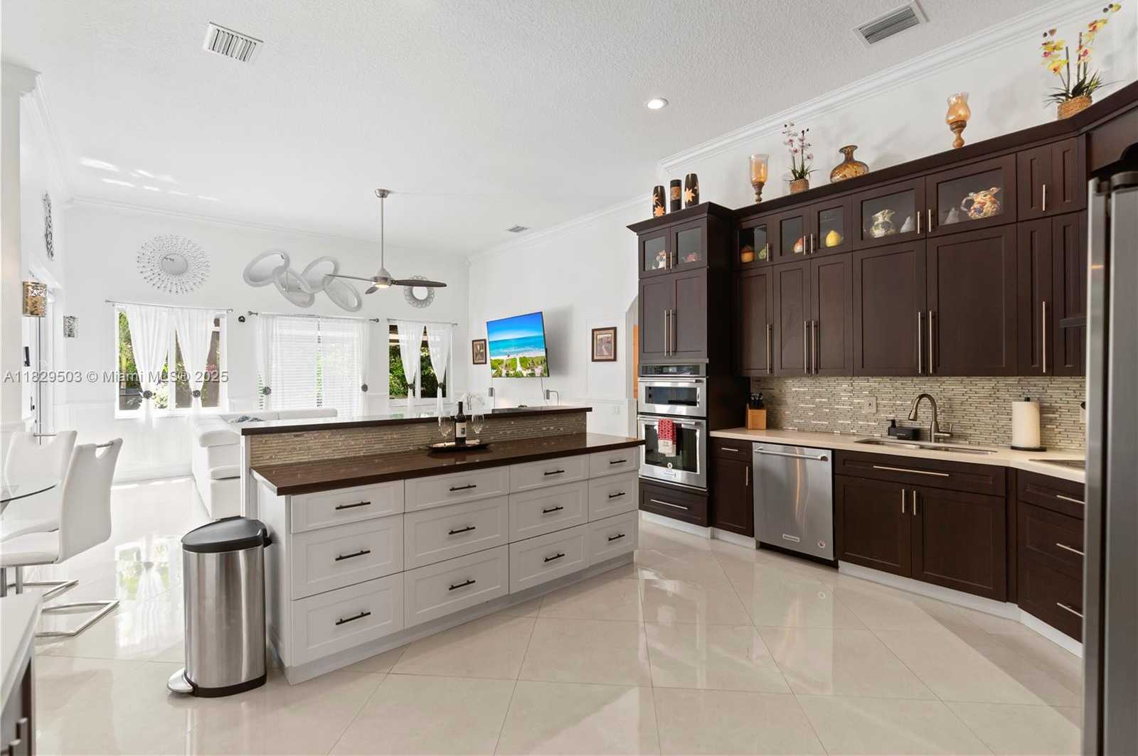 Small Image of 16601 SOUTH WEST 87TH CT #16601, Palmetto Bay Number 20