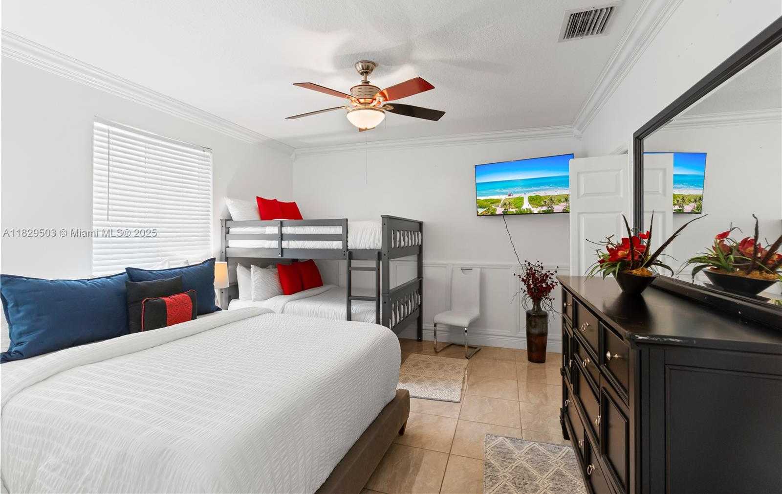Small Image of 16601 SOUTH WEST 87TH CT #16601, Palmetto Bay Number 28