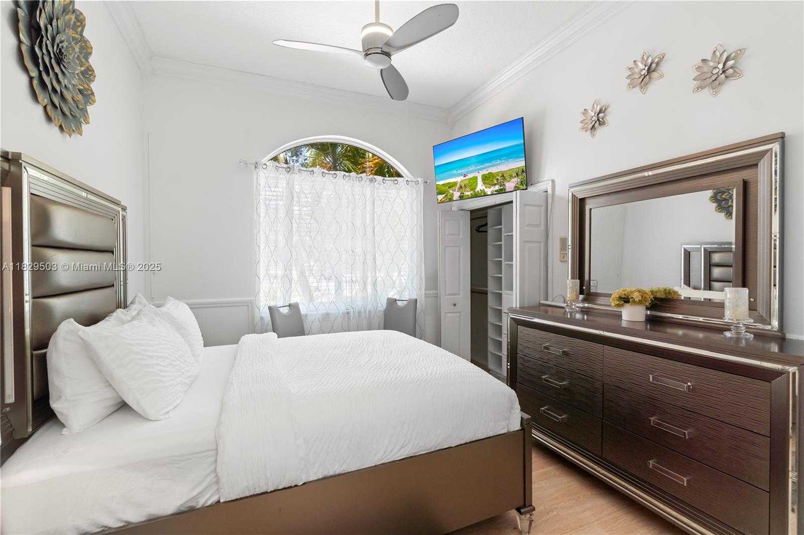 Small Image of 16601 SOUTH WEST 87TH CT #16601, Palmetto Bay Number 32