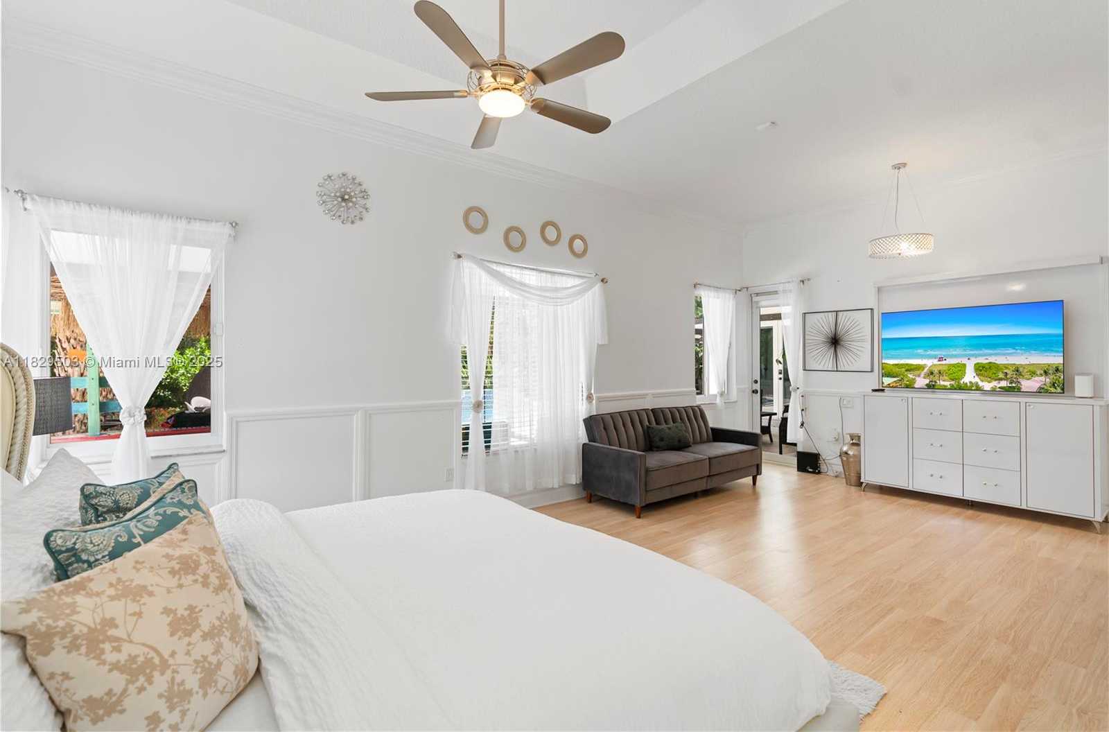 Small Image of 16601 SOUTH WEST 87TH CT #16601, Palmetto Bay Number 39