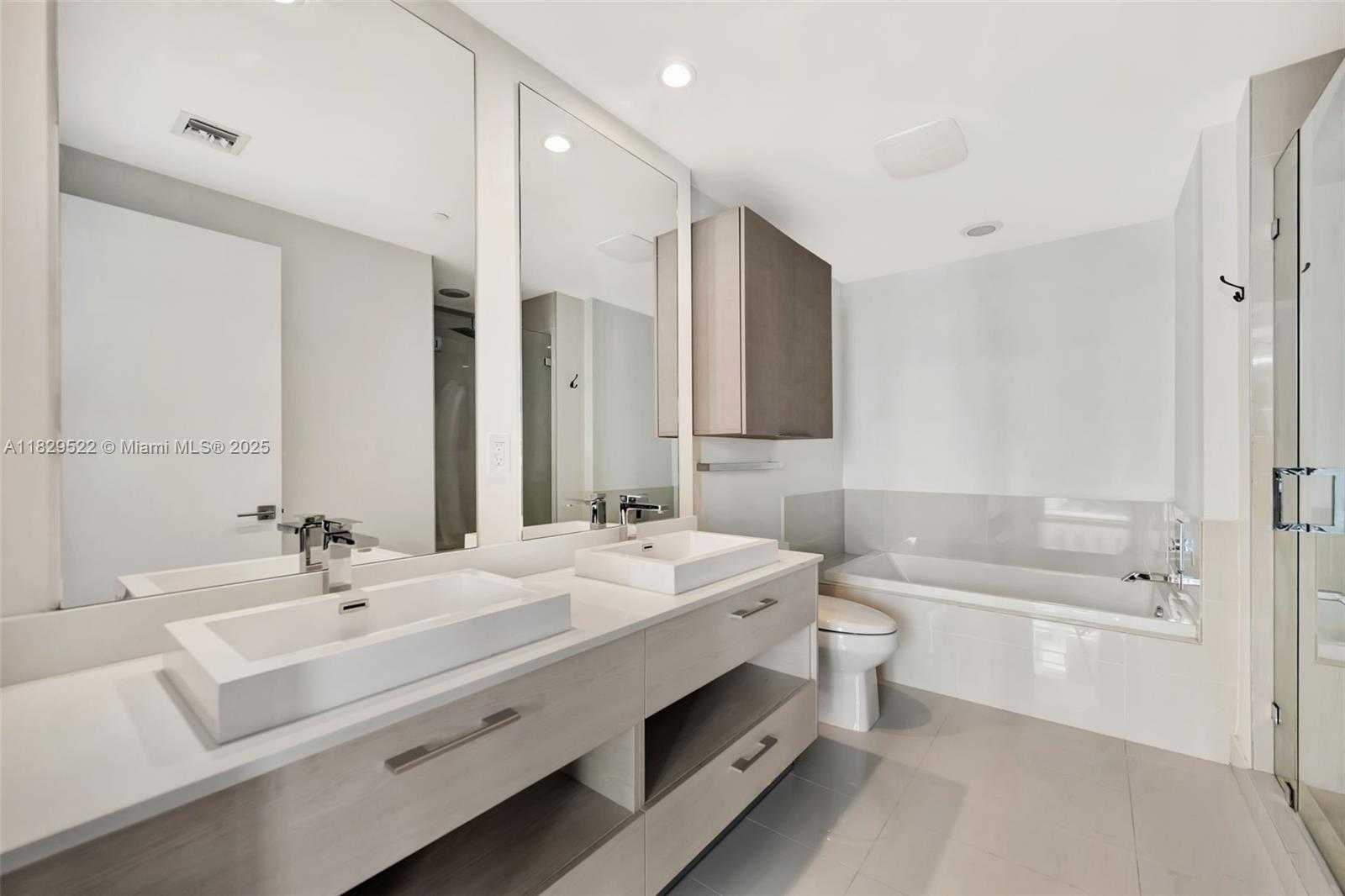 Small Image of 55 SOUTH WEST 9TH ST #3908, Miami Number 13
