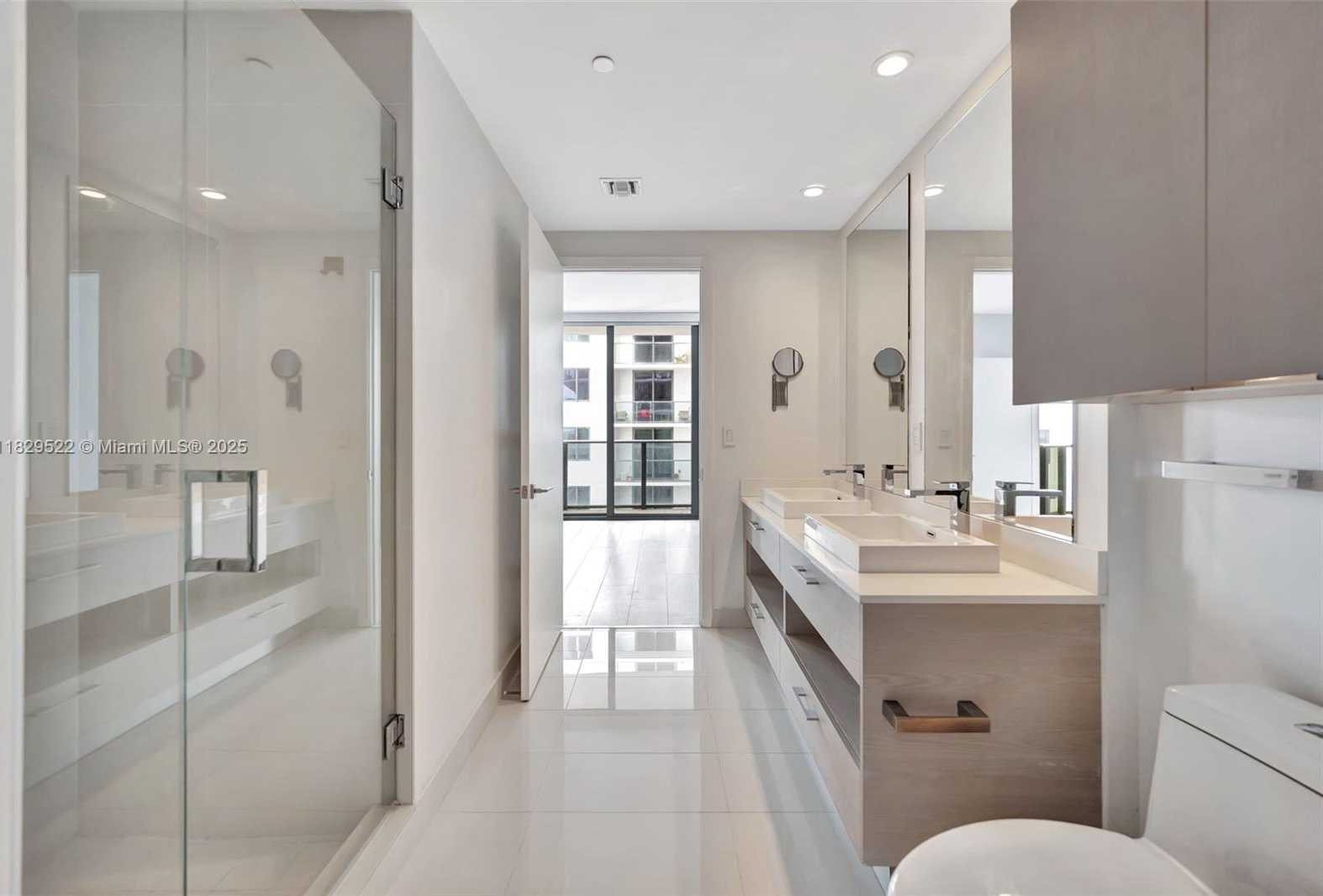 Small Image of 55 SOUTH WEST 9TH ST #3908, Miami Number 14