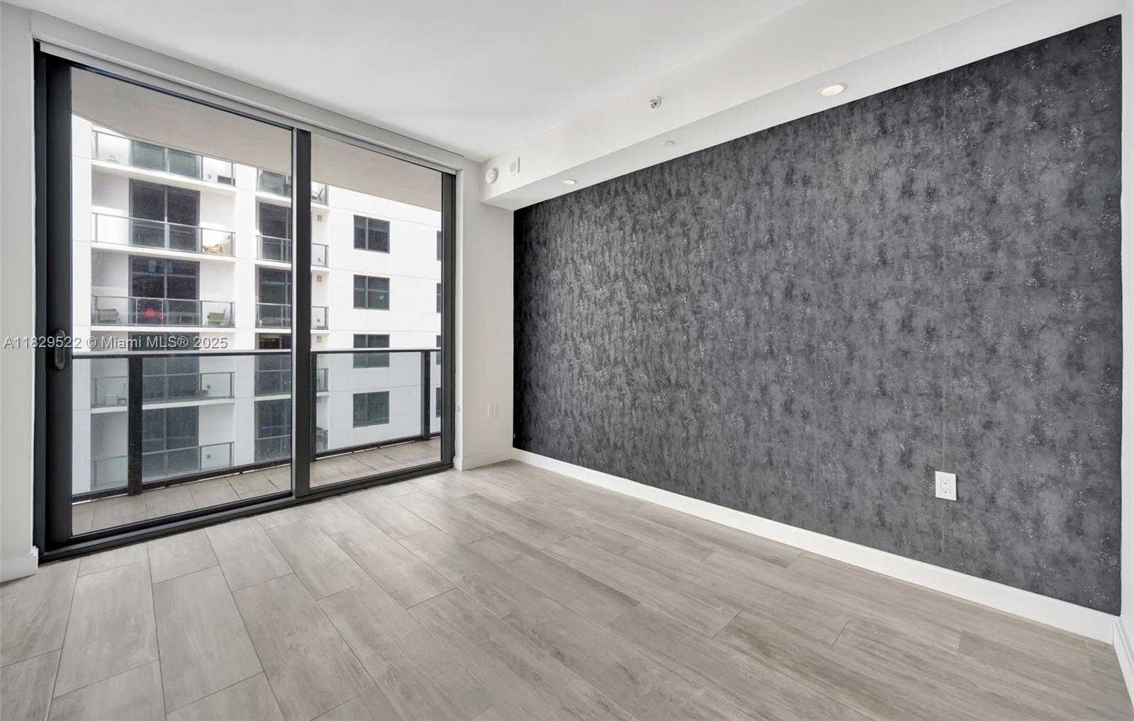 Small Image of 55 SOUTH WEST 9TH ST #3908, Miami Number 9