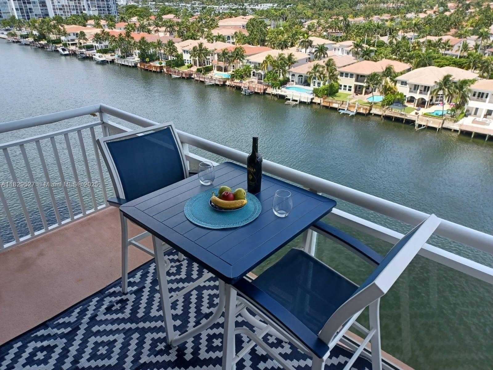 Small Image of 1600 SOUTH OCEAN DR #12F, Hollywood Number 3