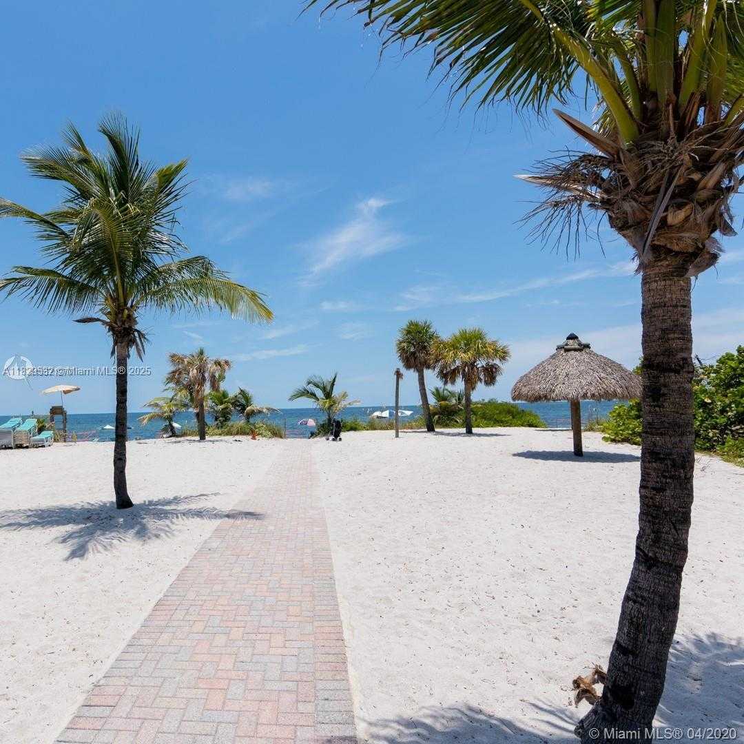 Small Image of 285 SUNRISE DRIVE #108, Key Biscayne Number 8