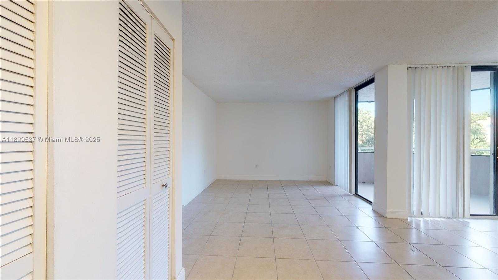 Small Image of 8215 SOUTH WEST 152ND AVE #G-205, Miami Number 6