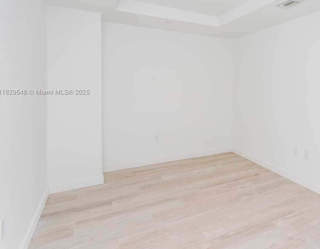 Small Image of 45 SOUTH WEST 9TH ST #3204, Miami Number 3