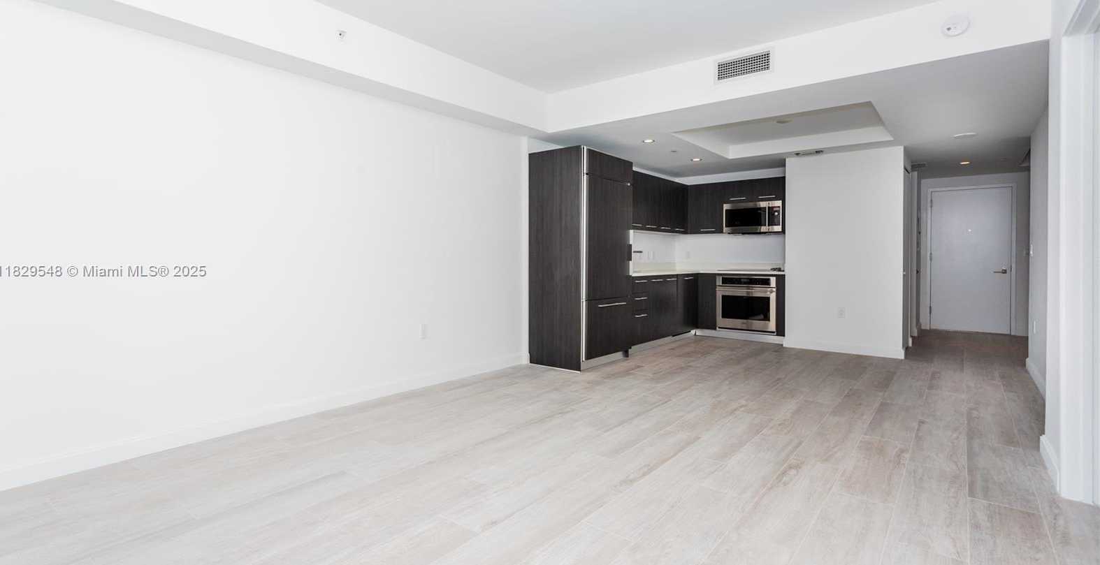 Small Image of 45 SOUTH WEST 9TH ST #3204, Miami Number 7