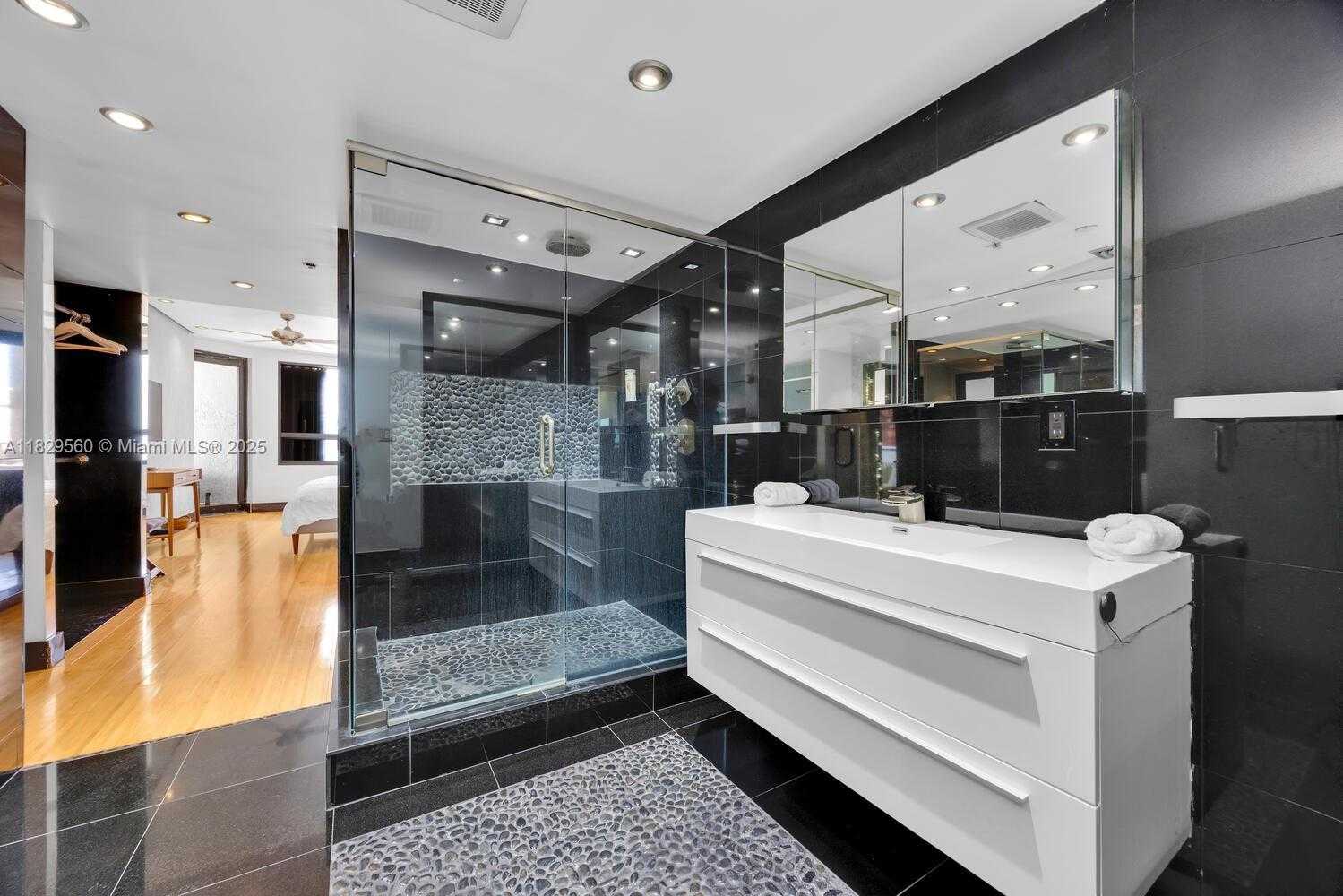Small Image of 251 CRANDON BLVD #1222, Key Biscayne Number 15