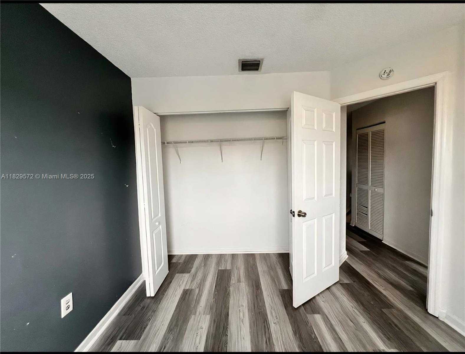 Small Image of 14058 SOUTH WEST 120TH CT #5-17, Miami Number 10