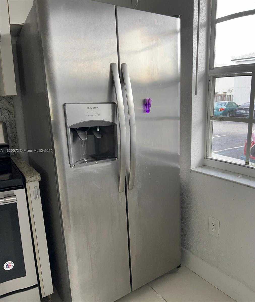 Small Image of 14058 SOUTH WEST 120TH CT #5-17, Miami Number 12