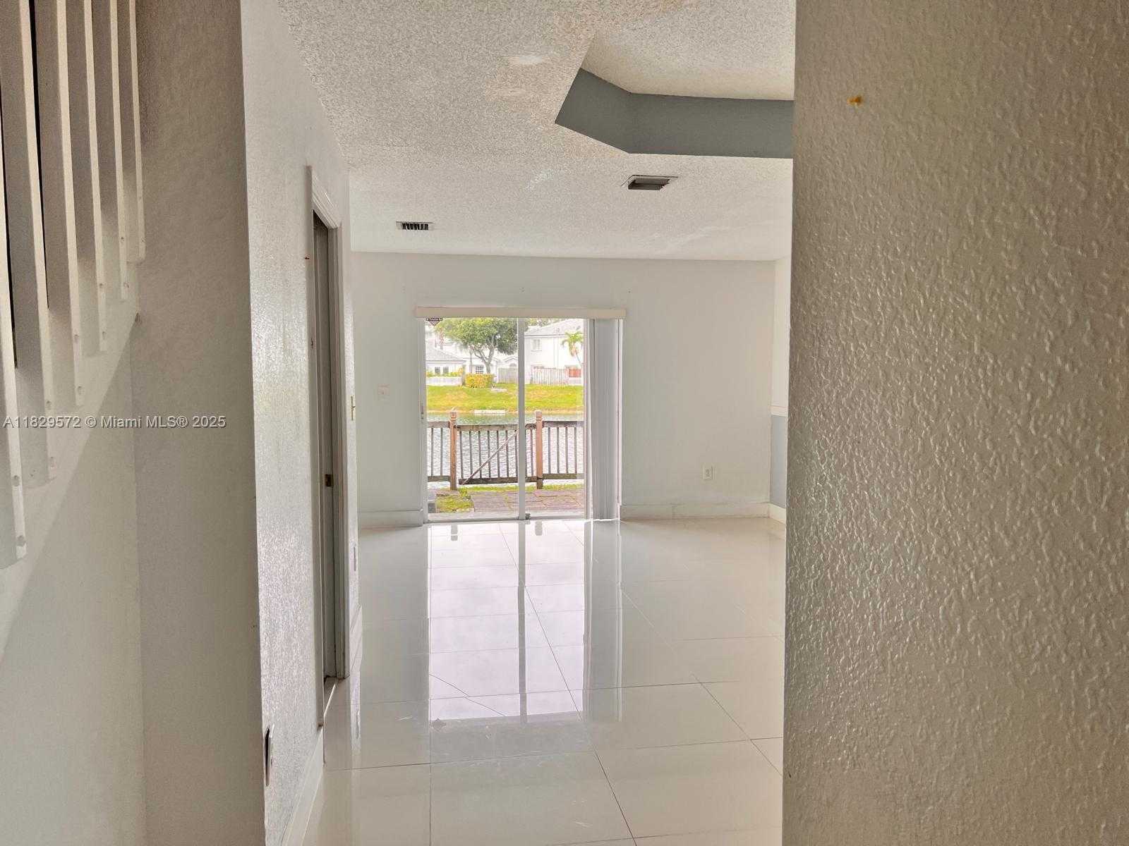 Small Image of 14058 SOUTH WEST 120TH CT #5-17, Miami Number 15