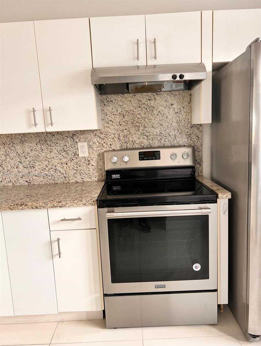Small Image of 14058 SOUTH WEST 120TH CT #5-17, Miami Number 21