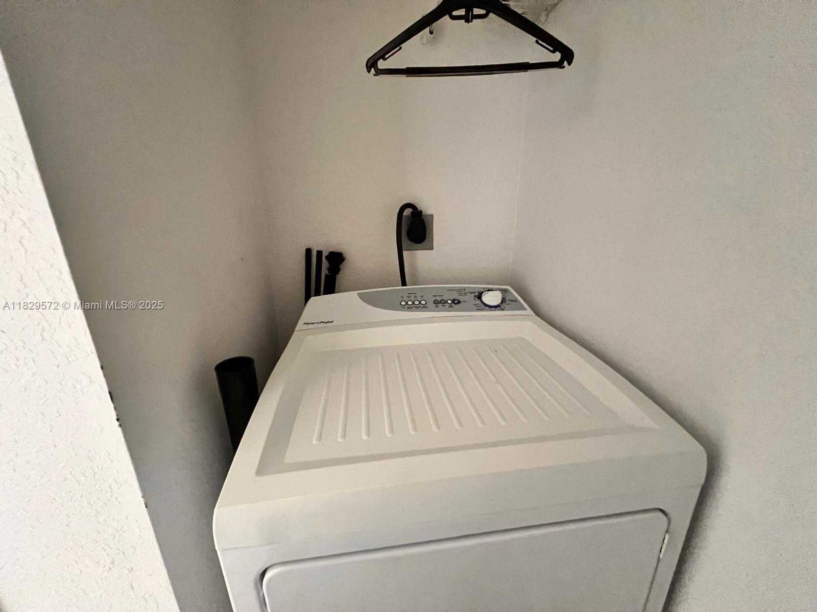Small Image of 14058 SOUTH WEST 120TH CT #5-17, Miami Number 27