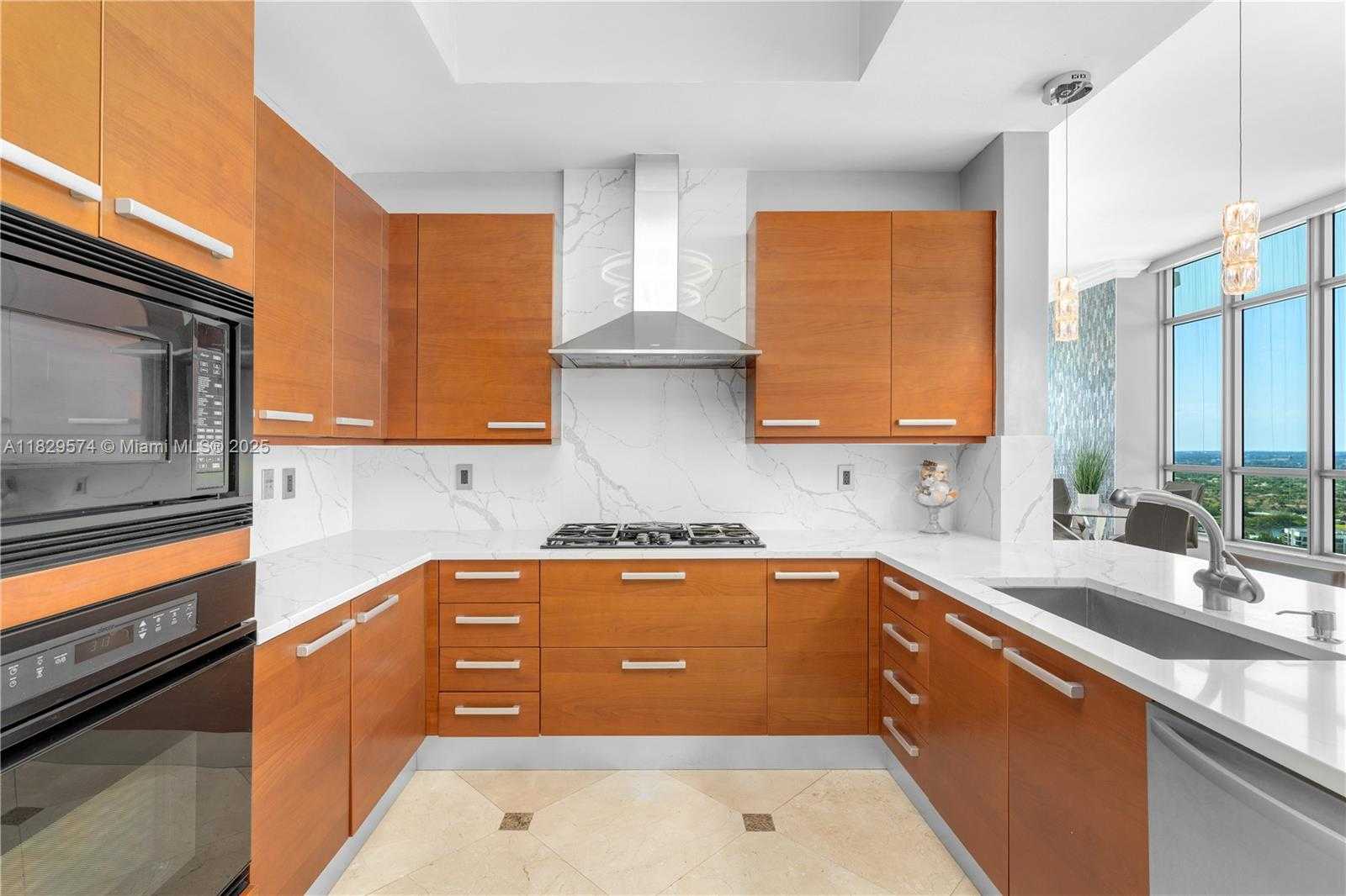 Small Image of 3535 SOUTH OCEAN DR #2606, Hollywood Number 12