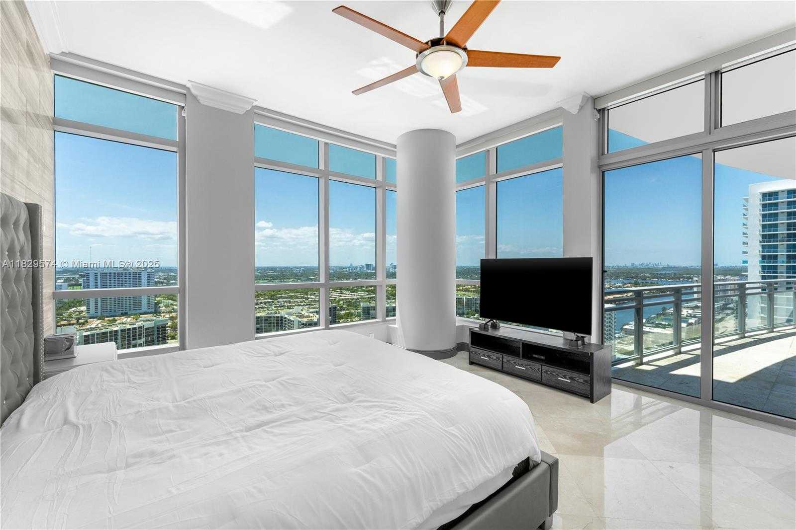 Small Image of 3535 SOUTH OCEAN DR #2606, Hollywood Number 14