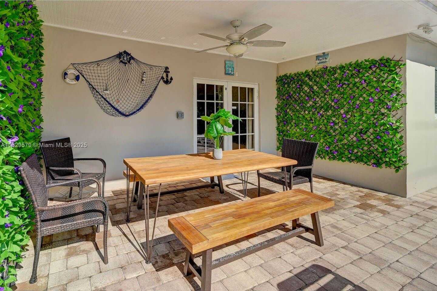 Small Image of 1228 JOHNSON ST, Hollywood Number 32