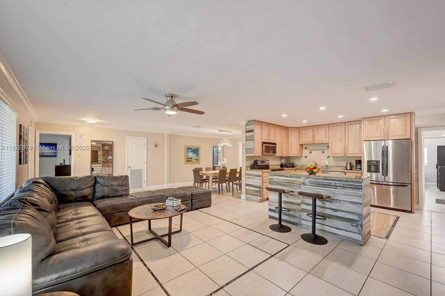 Small Image of 1228 JOHNSON ST, Hollywood Number 8