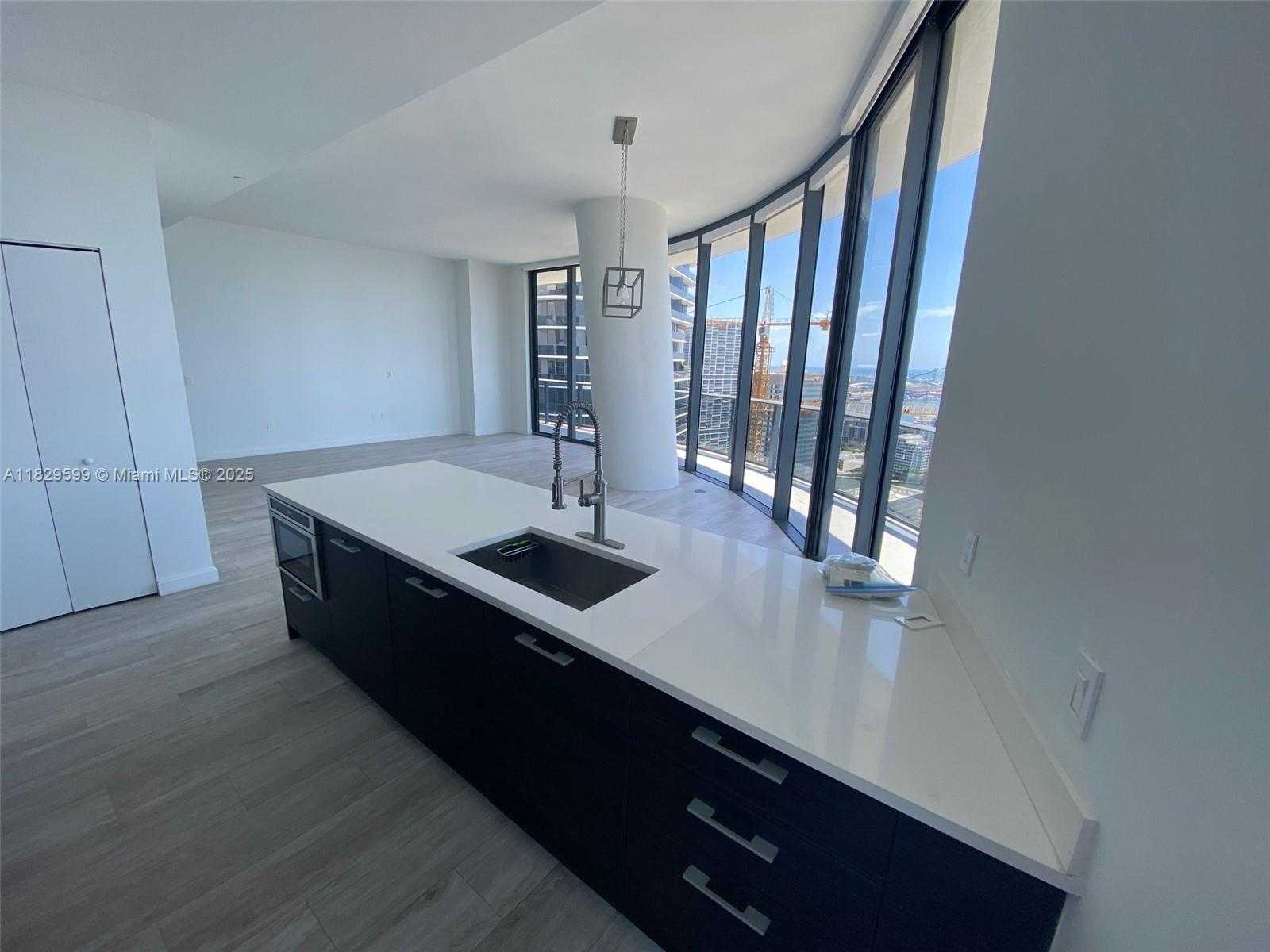 Small Image of 45 SOUTH WEST 9TH ST #4503, Miami Number 10