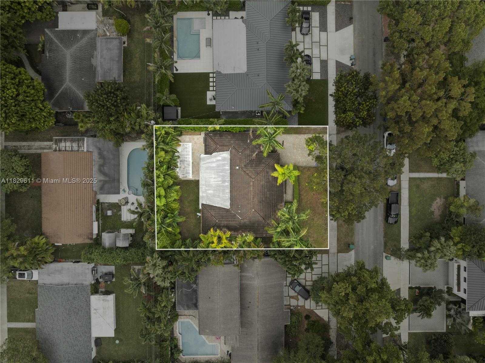 Small Image of 8100 SOUTH WEST 62ND CT, South Miami Number 18