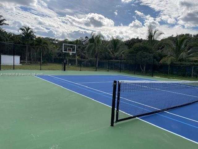 Small Image of 14875 SOUTH WEST 212TH ST, Miami Number 23