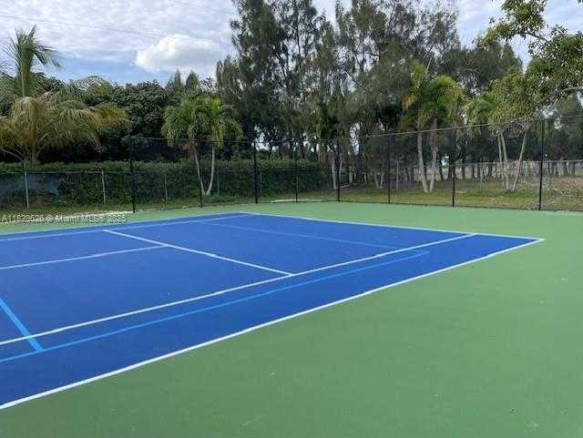 Small Image of 14875 SOUTH WEST 212TH ST, Miami Number 25