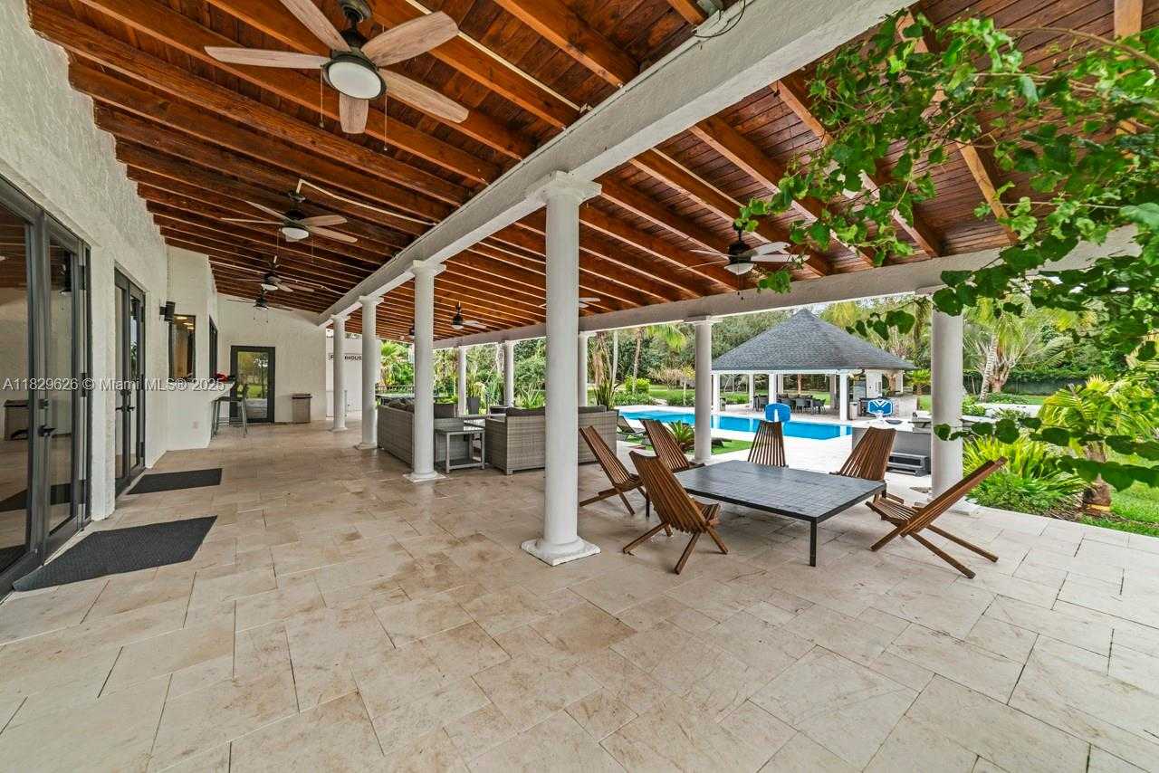 Small Image of 14875 SOUTH WEST 212TH ST, Miami Number 34
