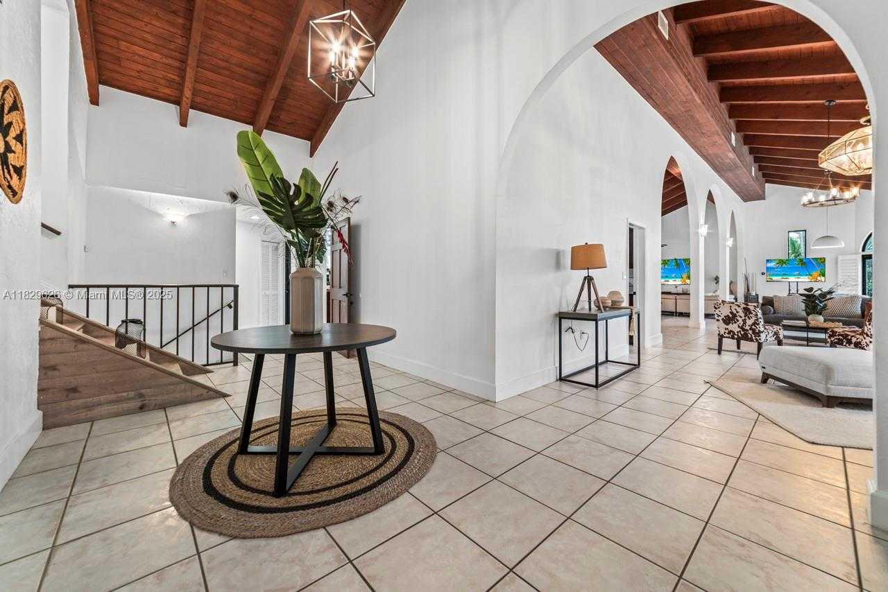 Small Image of 14875 SOUTH WEST 212TH ST, Miami Number 36
