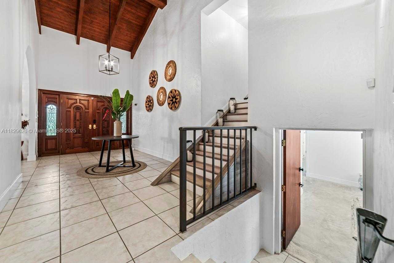 Small Image of 14875 SOUTH WEST 212TH ST, Miami Number 37