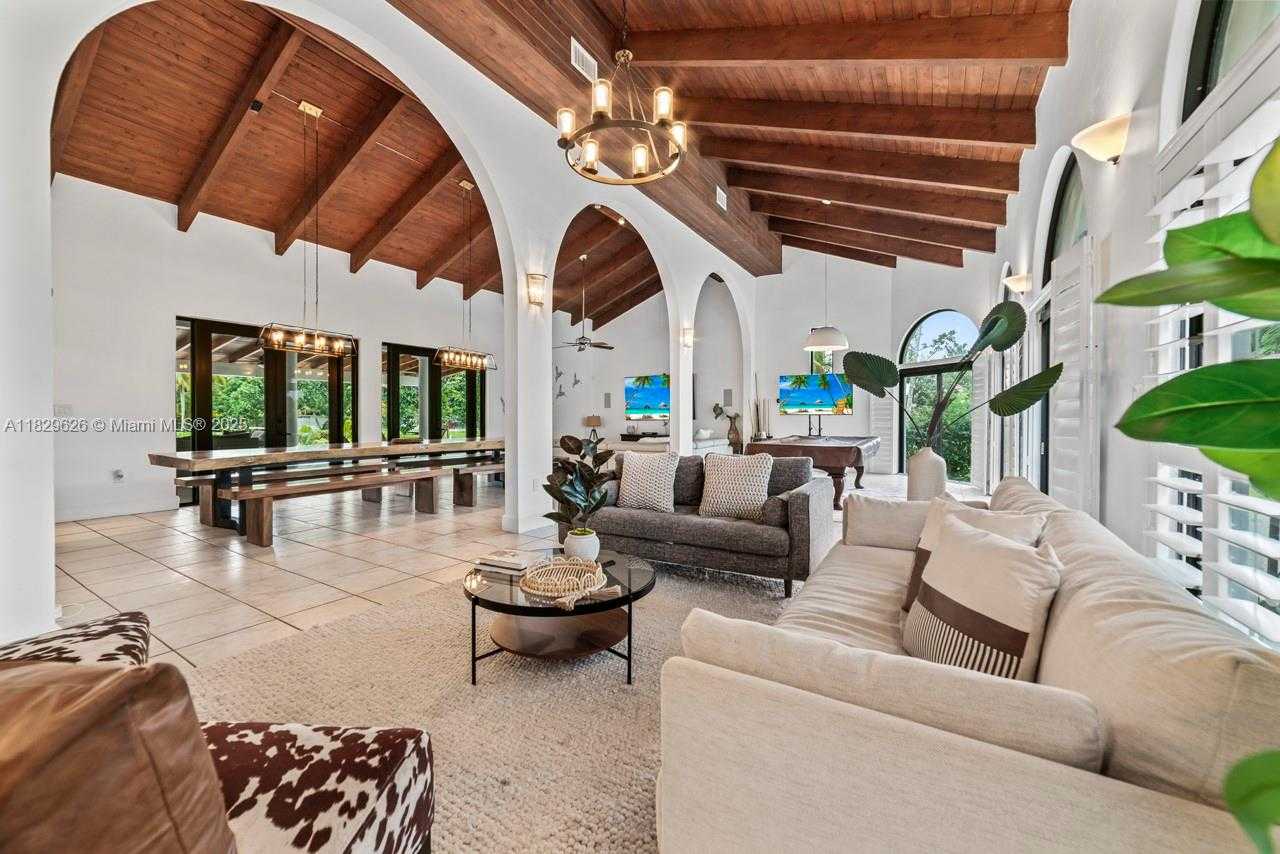 Small Image of 14875 SOUTH WEST 212TH ST, Miami Number 43