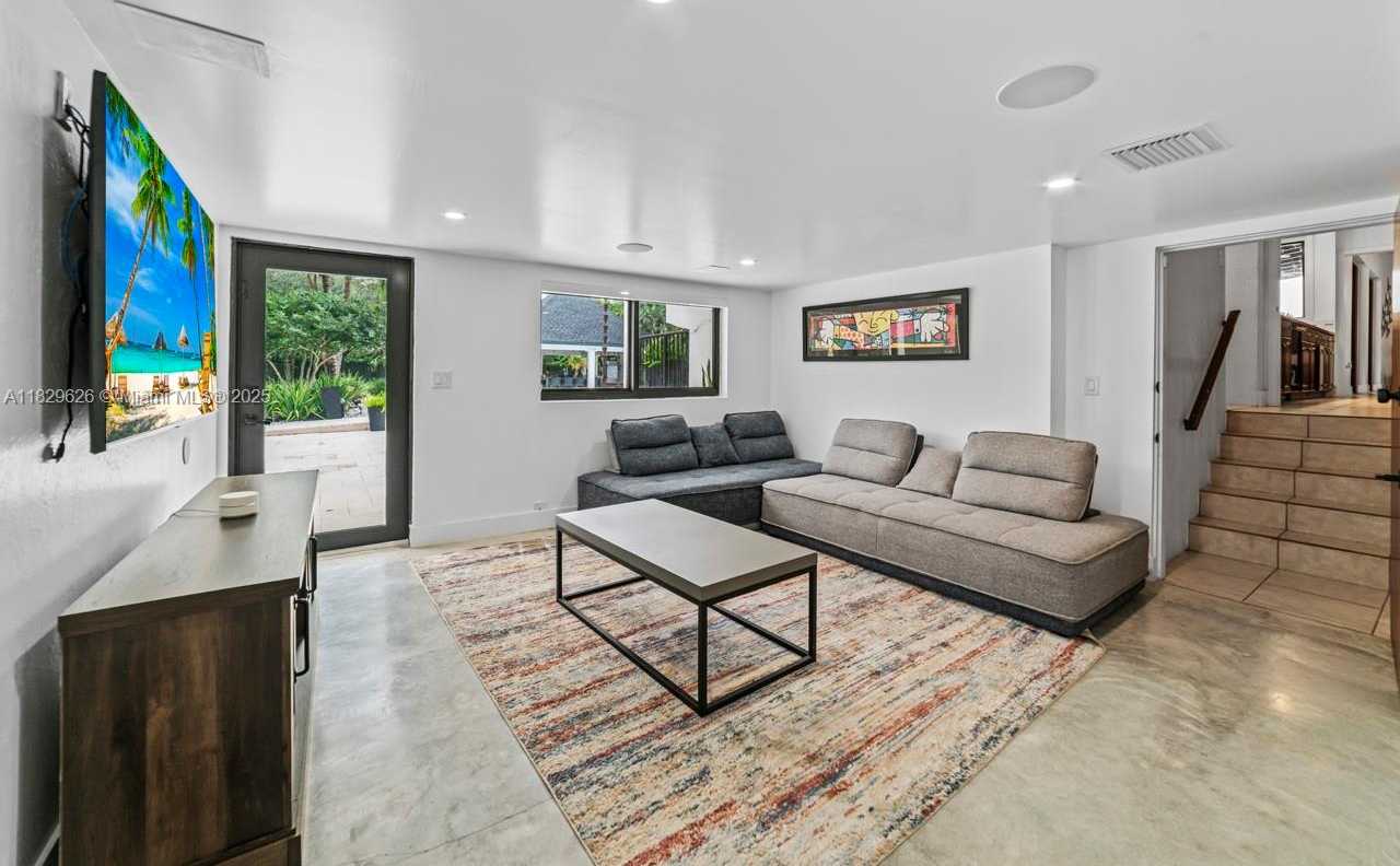 Small Image of 14875 SOUTH WEST 212TH ST, Miami Number 46
