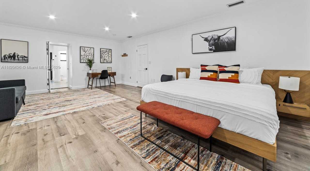 Small Image of 14875 SOUTH WEST 212TH ST, Miami Number 57