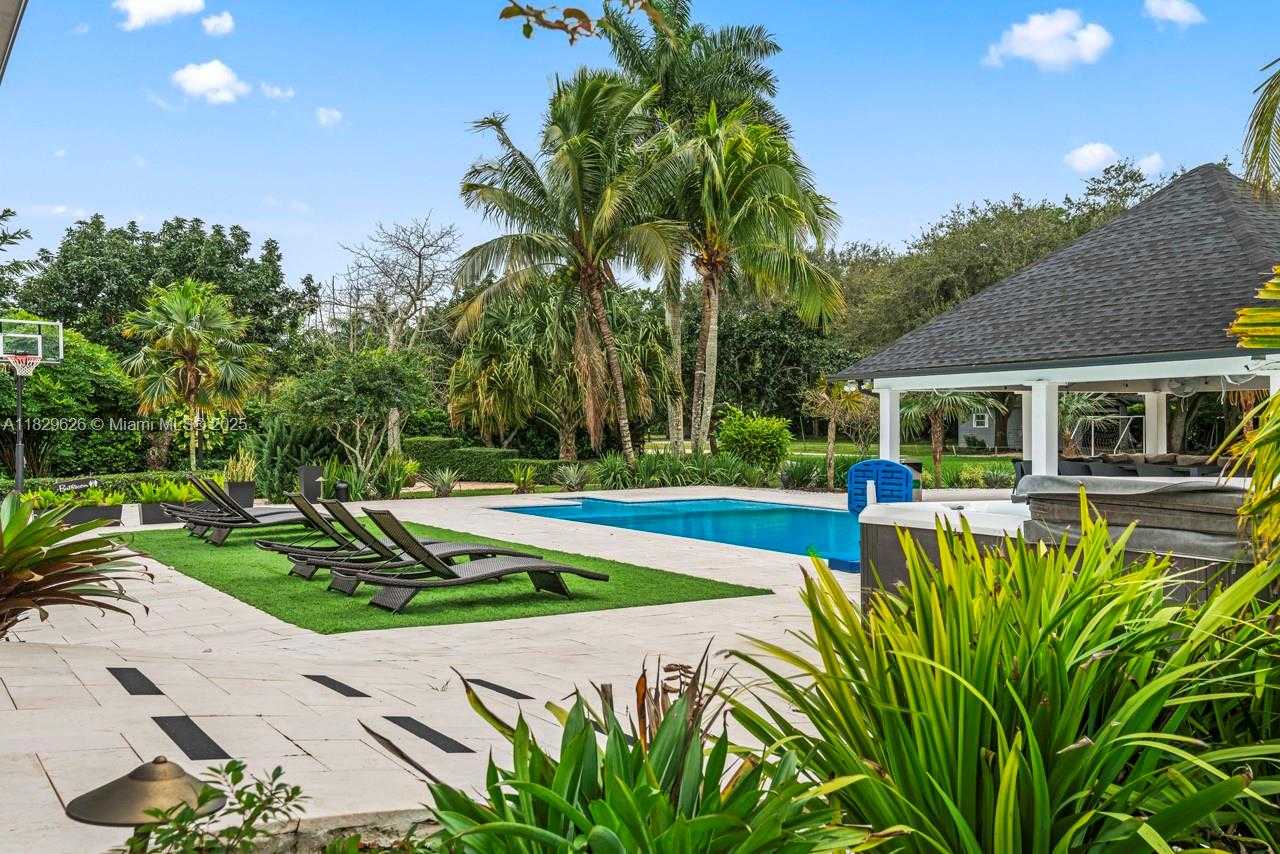 Small Image of 14875 SOUTH WEST 212TH ST, Miami Number 9