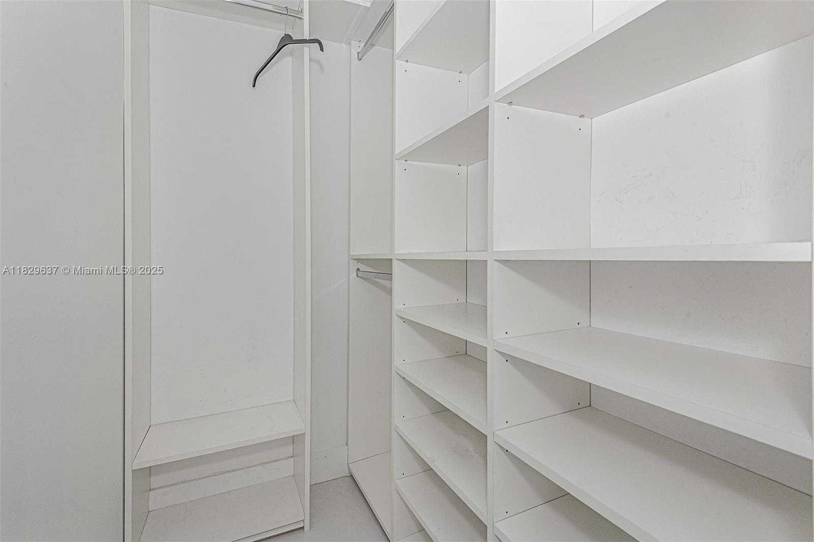 Small Image of 2301 COLLINS AVE #316, Miami Beach Number 18