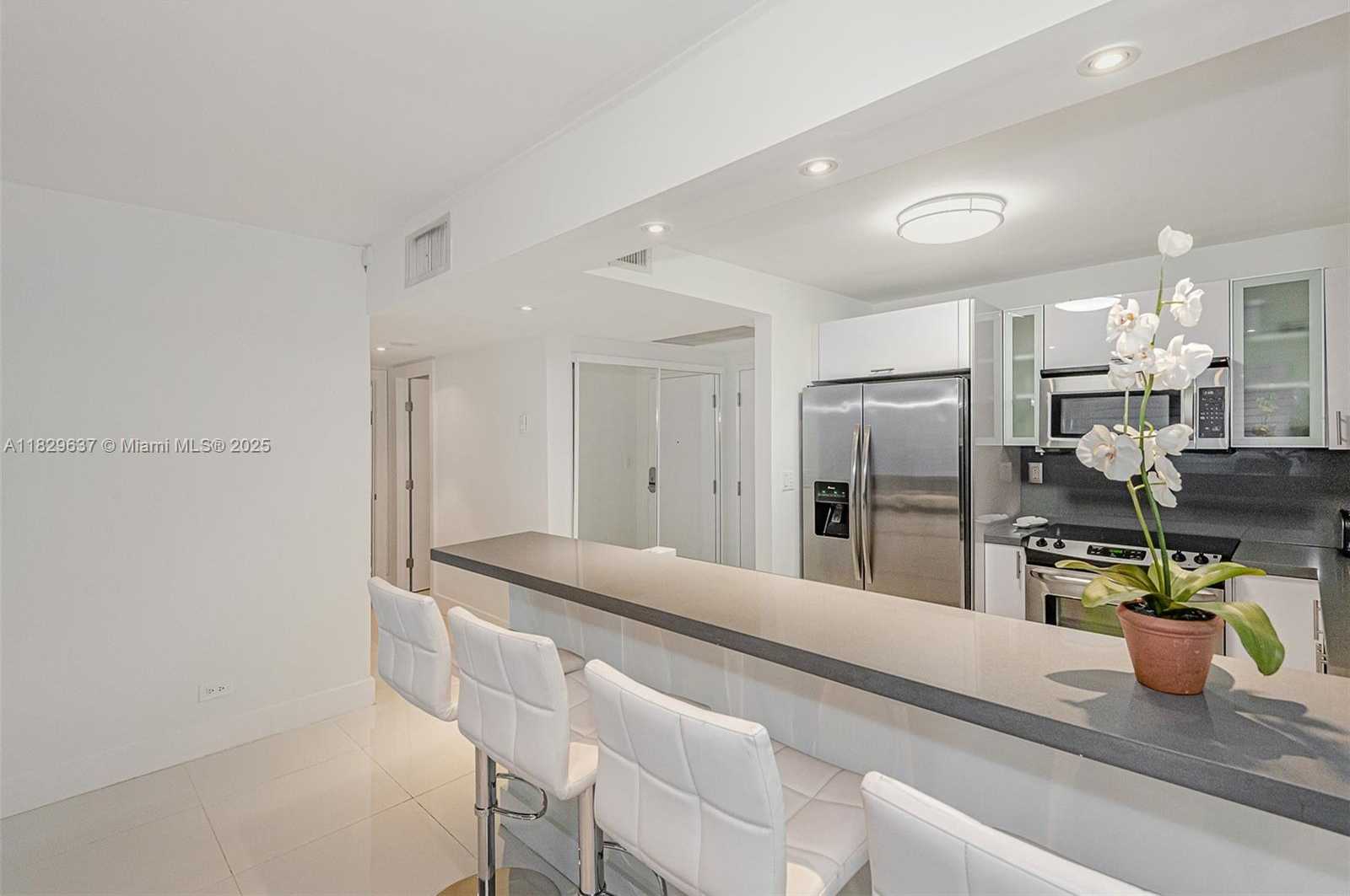 Small Image of 2301 COLLINS AVE #316, Miami Beach Number 9